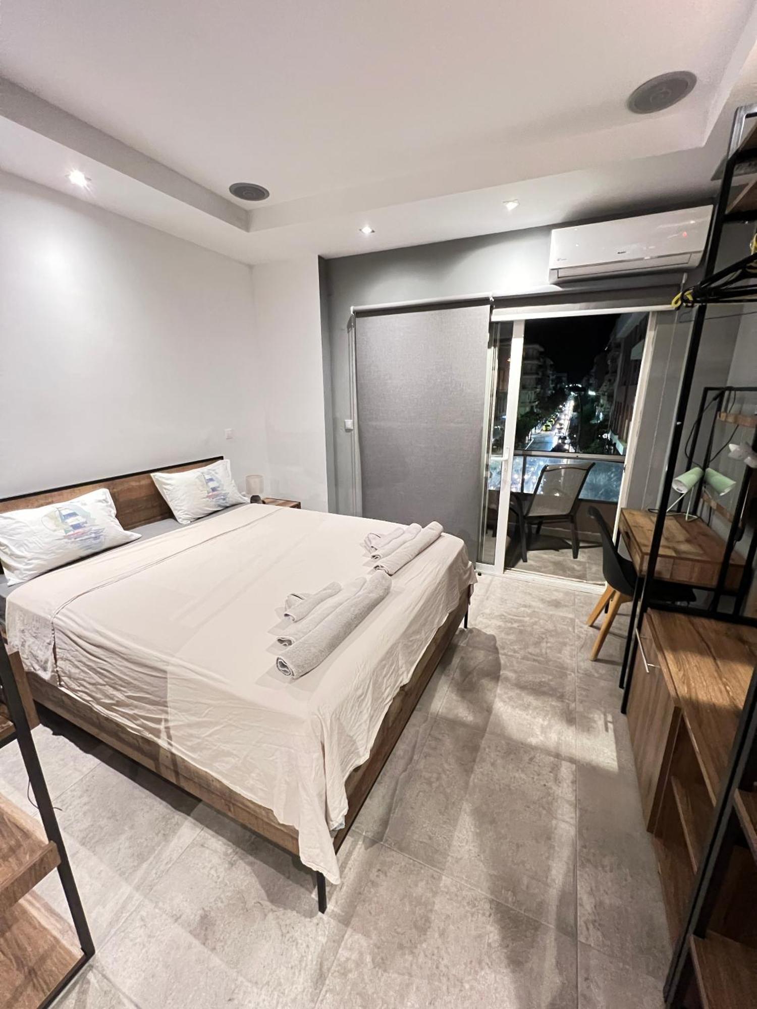 Modern Apartment In The Heart Of The City Dedeağaç Dış mekan fotoğraf