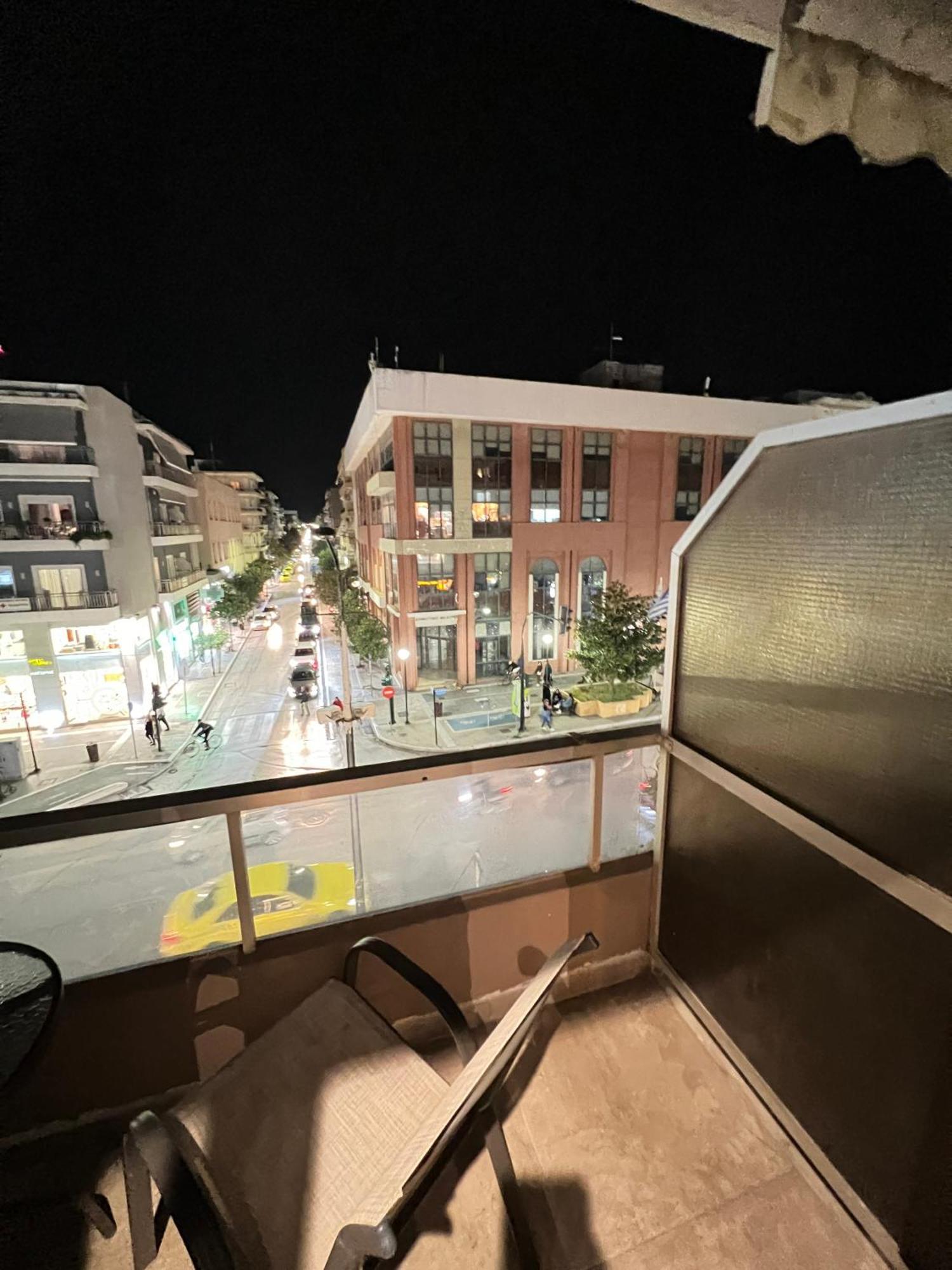 Modern Apartment In The Heart Of The City Dedeağaç Dış mekan fotoğraf