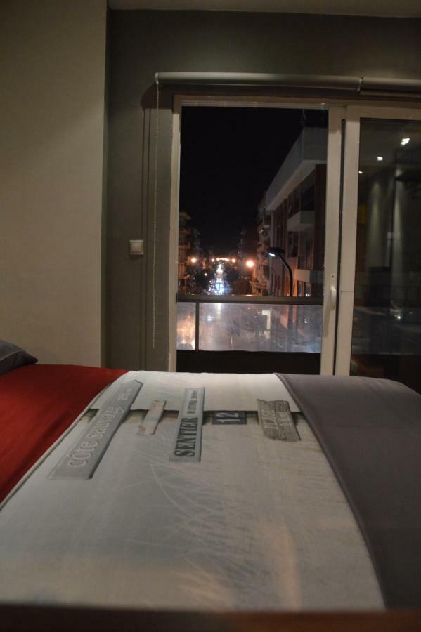 Modern Apartment In The Heart Of The City Dedeağaç Dış mekan fotoğraf